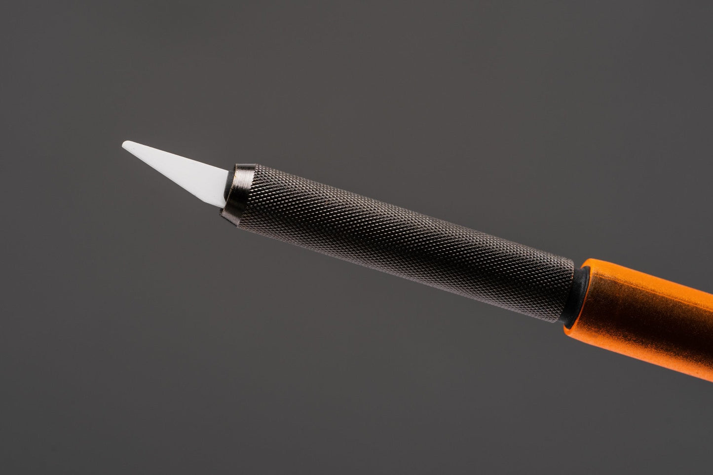 Cutter para manualidades (con tapa de seguridad)